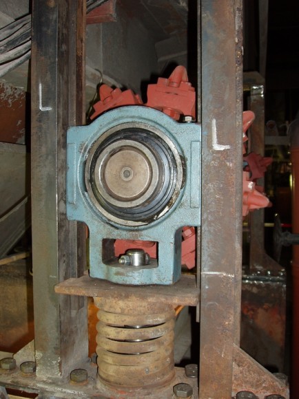 Napínací stanice řetězového podavače