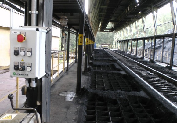 Vykládka paliva pomocí navijáků