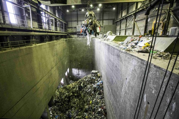 Drapákové jeřáby ve spalovně