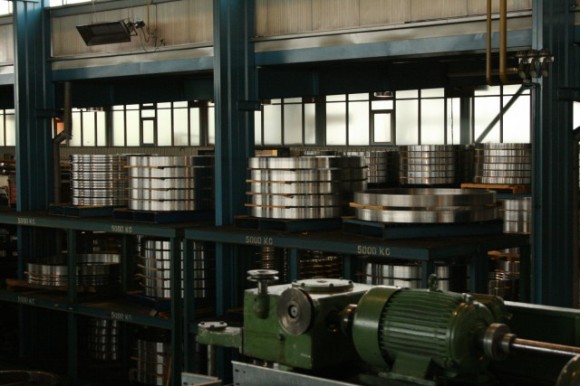 Pohon posuvu karuselu obráběcího stroje