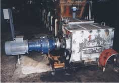 Planetová, letmo uložená převodovka s pružnou spojkou pro pohon redleru