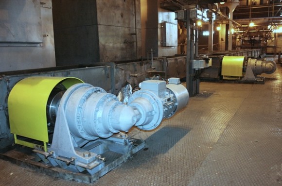 Nové pohony redlerů s planetovou převodovkou a elektromotorem s cízí ventilací