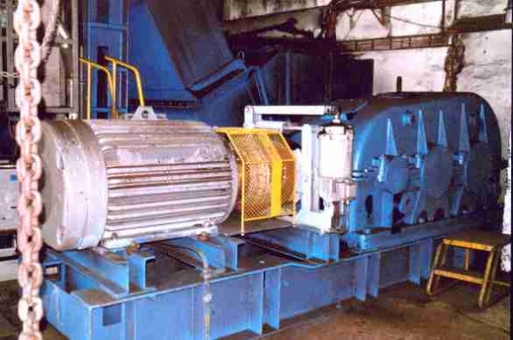 Původní převodovka, motor po výměne ložisek a vyvážení