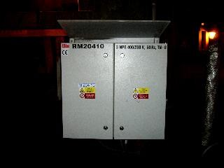 Systém pro regulaci rychlosti řetězu od množství materiálu v redleru