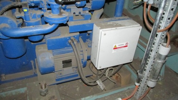 Rozvaděč hydrospojky s by-pasovými stykači dávkovacího čerpadla