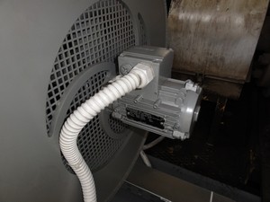 Chlazeni zdvihového motoru kalicího jeřábu