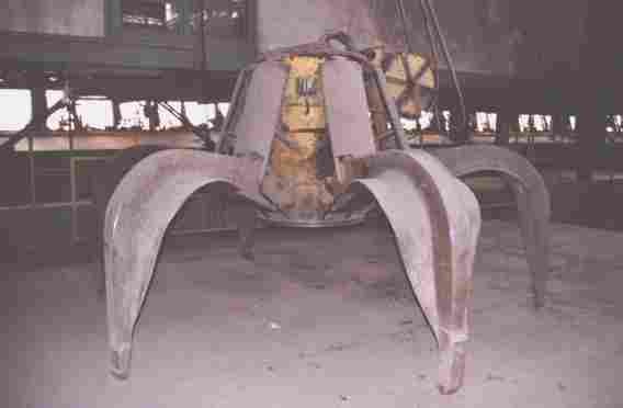 Hydraulický drapák jeřábu komunálního odpadu