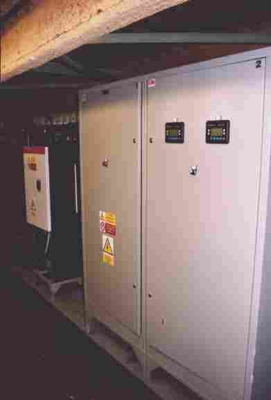 Zdvihové a pojezdové měniče frekvence krytí IP 55 jeřábu