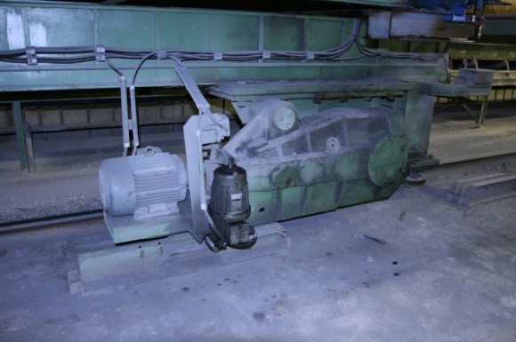 Pojezdový pohon hrablového zakladače