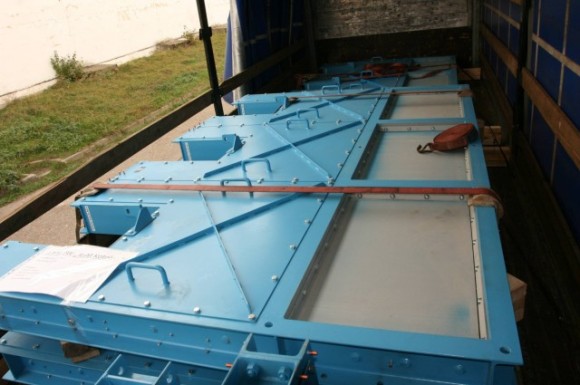 3-dílné lineární deskové uzávěry - expedice