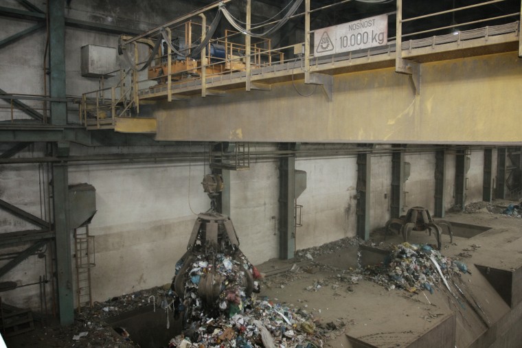 Jeřáby, zdvihací a manipulační technika