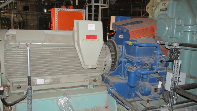 Elektromotor ventilátorového mlýnu 750 kW, 6 kV, 1488 ot/min, 38 t